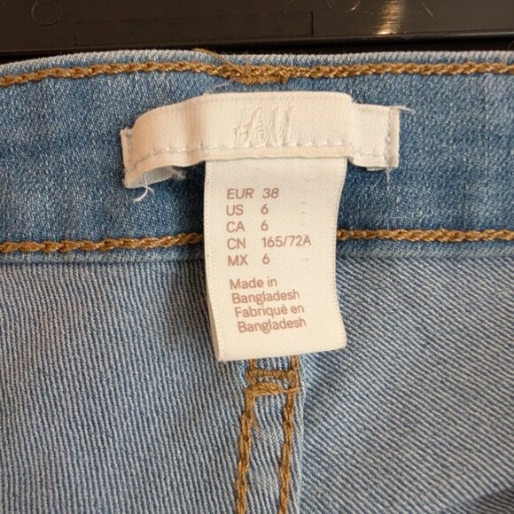 H&M Denim Blue Jean Shorts - Picture 5 of 6